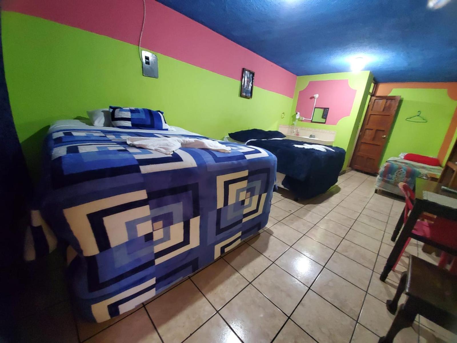 קצאלטננגו Hotel Kasa Kamelot מראה חיצוני תמונה