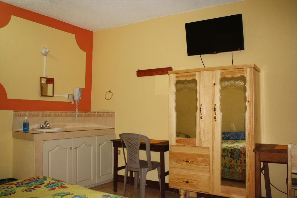 קצאלטננגו Hotel Kasa Kamelot מראה חיצוני תמונה