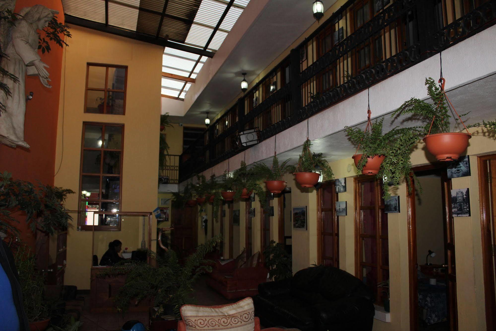 קצאלטננגו Hotel Kasa Kamelot מראה חיצוני תמונה